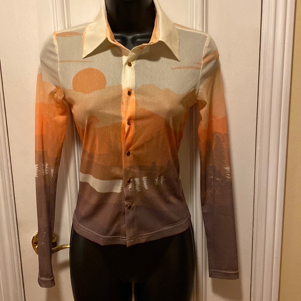Pretty Sunset Set Design Blouse. Princess Polly Brand. Size 4